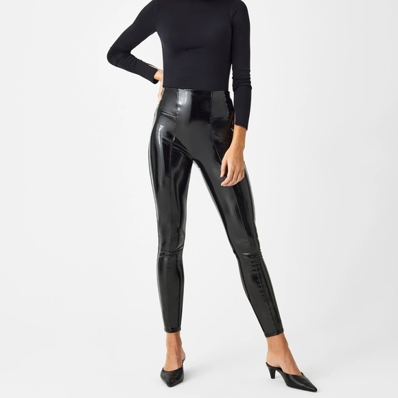 NWT Spanx Faux Patent Leather Classic Black Leggings High Rise Stretch - Picture 1 of 6
